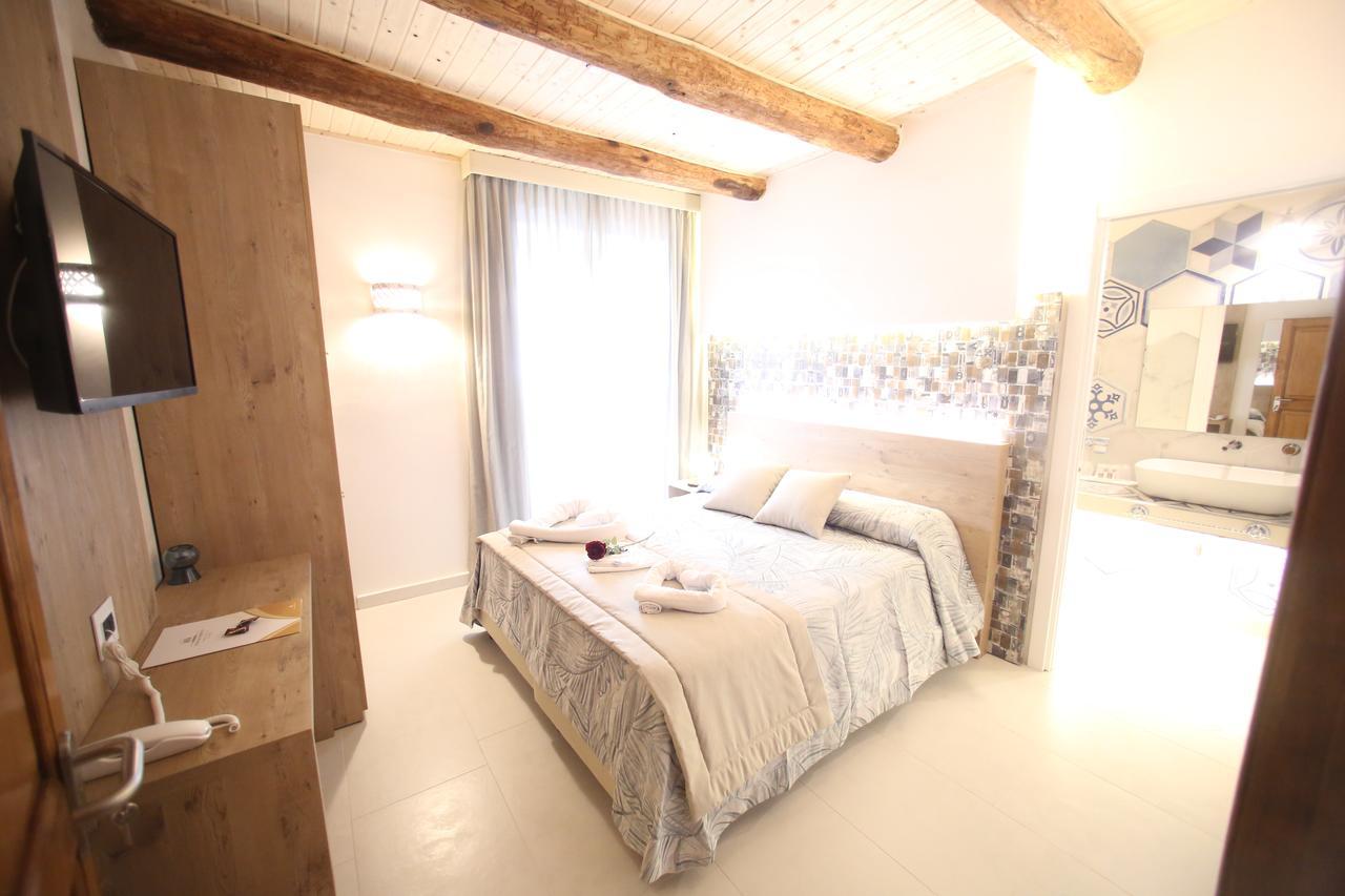 Relais Piazza Del Plebiscito B&B Neapel Exteriör bild