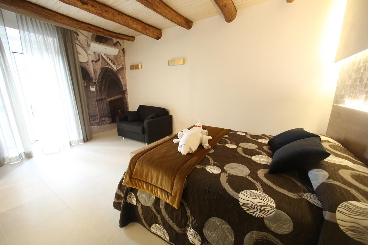 Relais Piazza Del Plebiscito B&B Neapel Exteriör bild